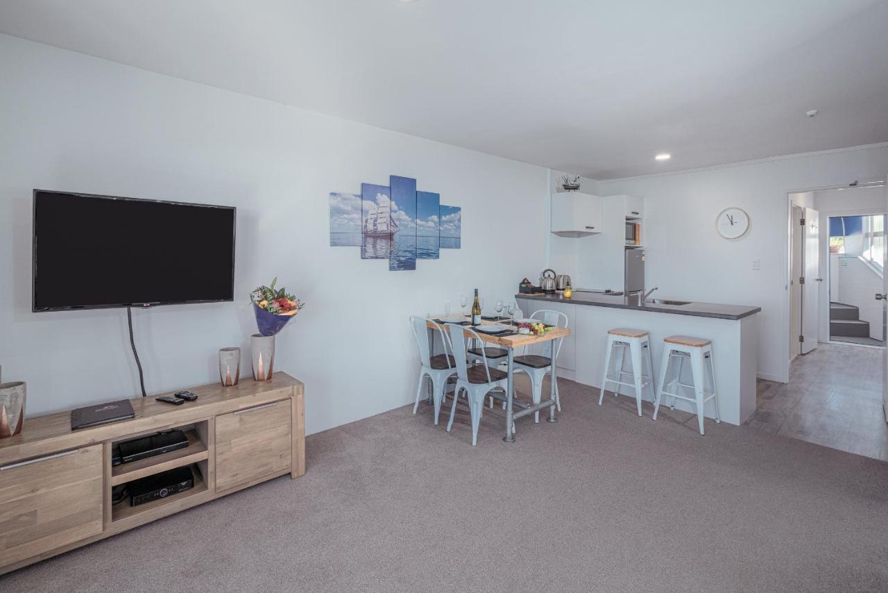 Waterfront Apartments Whitianga Dış mekan fotoğraf