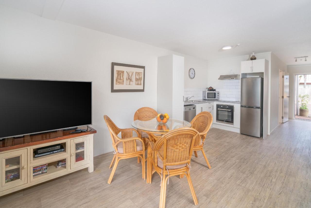 Waterfront Apartments Whitianga Dış mekan fotoğraf